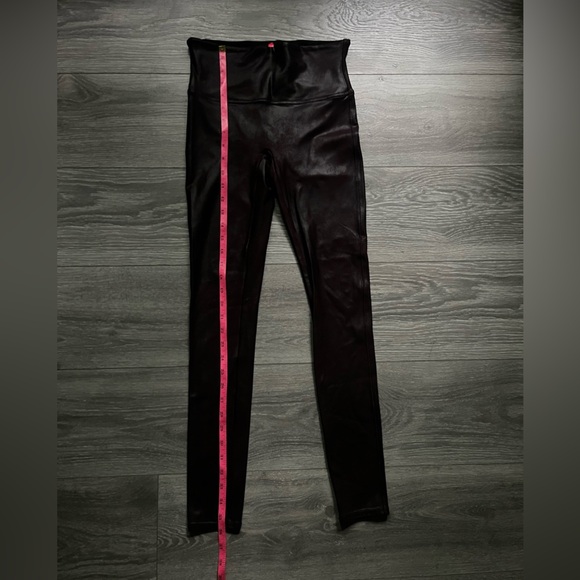 SPANX Burgundy Brown Shiny Liquid Faux Leather Leggings Size M Moto Biker - Picture 7 of 7
